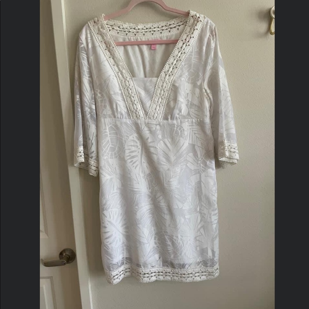 EUC Lilly Pulitzer Size M White 3/4 Sleeve Eyelet Dress